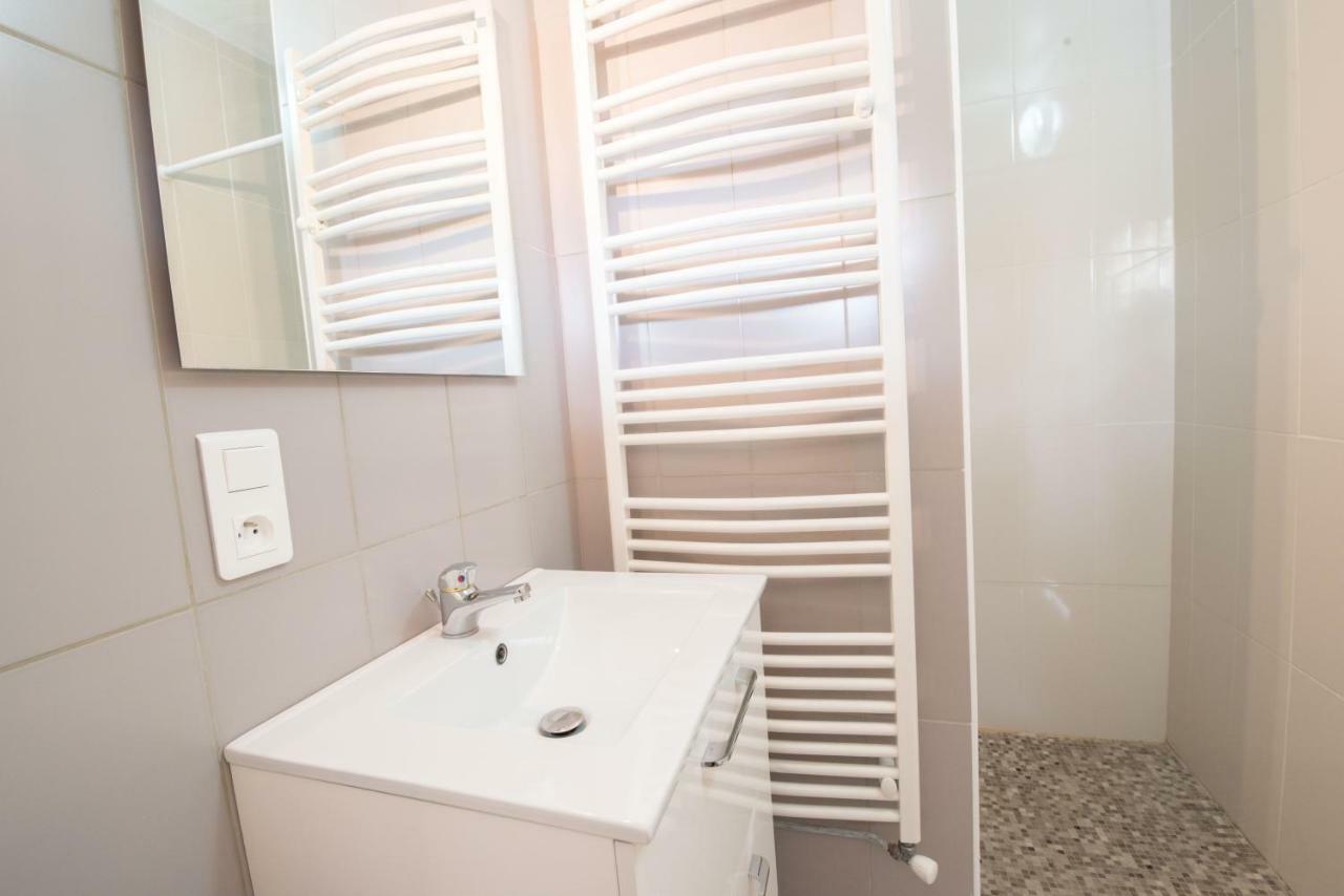 Villa "Les Cactees" Petite Residence De Tourisme Classee 3 Etoiles Antibes Exteriör bild